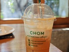 -Chom Cafe and Restaurant