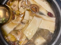 -慢丽江·云南野生菌土鸡锅(付家庄店)
