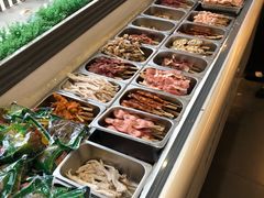 自助取餐区-万记麻辣烫国展总店