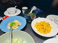 -凤凰湘语·平价海鲜餐厅(浦东旗舰店)