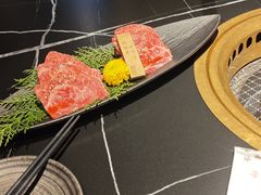 -山川小町·极番烧肉(新地假日广场店)
