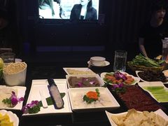 -唯爱KTV聚会餐厅(仙林东城汇店)