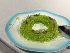 樱花虾青笋-RIVIERA 松鹤楼(外滩店)