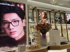 -无界眼镜MaxLess(南翔印象城店)