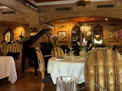 -火车头法国西餐厅