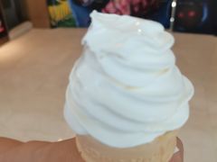 圆筒冰淇淋-麦当劳(哈西万达店)