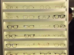-目艮眼镜SHOWROOM(品牌集合店)