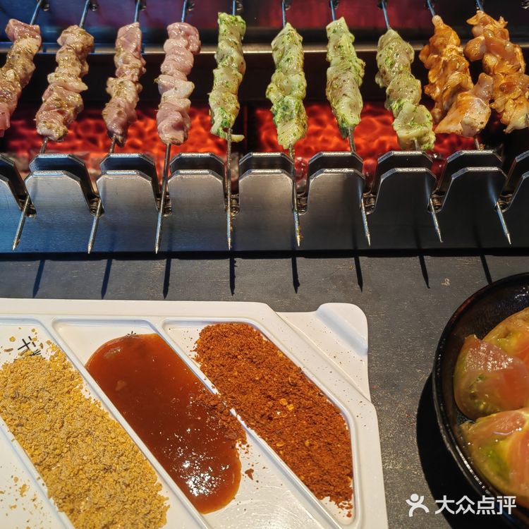 烤肉也能吃出配色感！