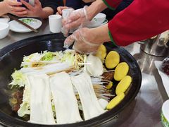 -屯老二农家铁锅炖·行业领军者(梅江店)
