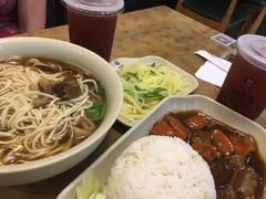 -李先生牛肉面大王(成都东站西广场店)