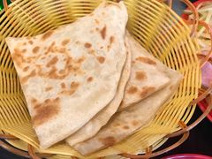 烙饼卷肘子-卤煮老北京酱肉馆