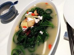 -八府香鸭·啫啫煲(华山路店)