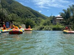 -浮盖山峡谷漂流