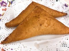 炸咖喱角-喜莲咖啡