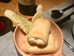 餐前烤面包-锦潼西餐厅