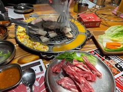 -青瓦炭韩潮烤肉(花园道店)