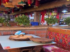 -鱼窝棚柴火铁锅炖(富山屯店)