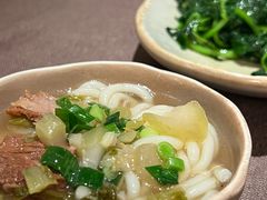 花溪牛肉粉-山石榴·贵州菜(陆家嘴中心店)