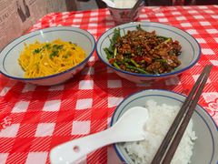 -荆九爷爆炒桥头三嫩(云南北路店)