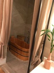 -苑苑vbeauty科技美容SPA