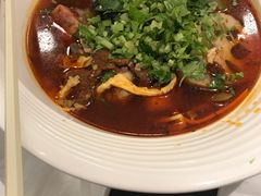 -成都你六姐·牛肉冒菜(城市集市合生汇店)