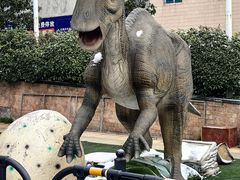 -鸿通城购物中心