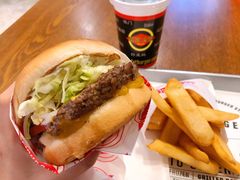 一重奏汉堡-FATBURGER 特富客汉堡(外交公寓店)