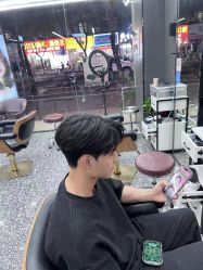 -藤野造型专业烫染接发