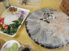 -官塘陈记鱼生·潮汕砂锅粥·牛肉火锅(潮枫路总店)