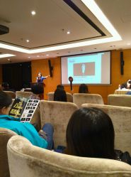 -北京七彩云南翡翠珠宝旗舰店(月坛店)