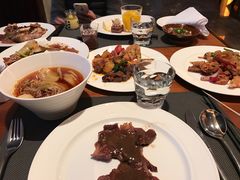 -岷山饭店-芝芝自助餐厅