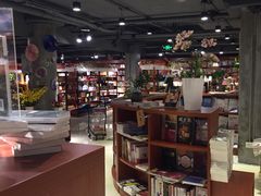 -新华书店(印象城店)