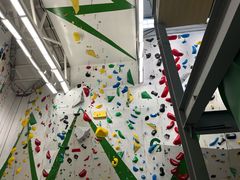 -绿壁虎攀岩基地(Tcar店)