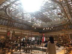 -乐蓬马歇百货公司(Rive Gauche)
