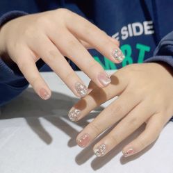 -艾珂·美甲美睫