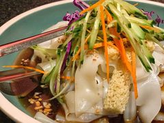 羊毛工镇凉皮-丝路金桃·新疆菜(徐汇店)