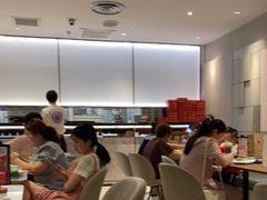 大堂-必胜客(银盆路店)