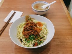 -王拐拐热干面·武汉三鲜豆皮(徐家汇店)