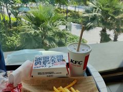 劲脆鸡腿堡-肯德基(欢乐港湾店)