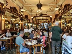 -Majestic Café