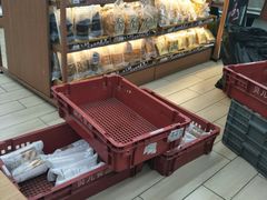 -全家便利店(莲花池东路店)