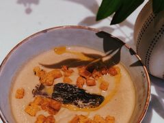 -潮一不贰·法式甜品·生日蛋糕·西式简餐(外滩店)