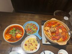 -聚汇三少·龙虾·中餐厅(莫邪路新天地店)