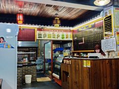 -裕新楼粉面馆·石磨手工粉(四方坪店)
