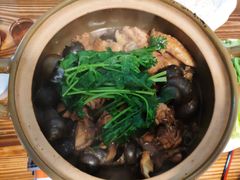 -食爺炭炉鸡煲·烧烤