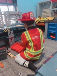 -奈尔宝·儿童乐园·亲子餐厅(华采天地店)