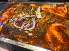 -老街烧烤大排档·地道湖北菜·龙虾馆(汉口火车站店)