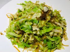 炝炒圆白菜粉丝-旺顺阁鱼头泡饼(常营店)