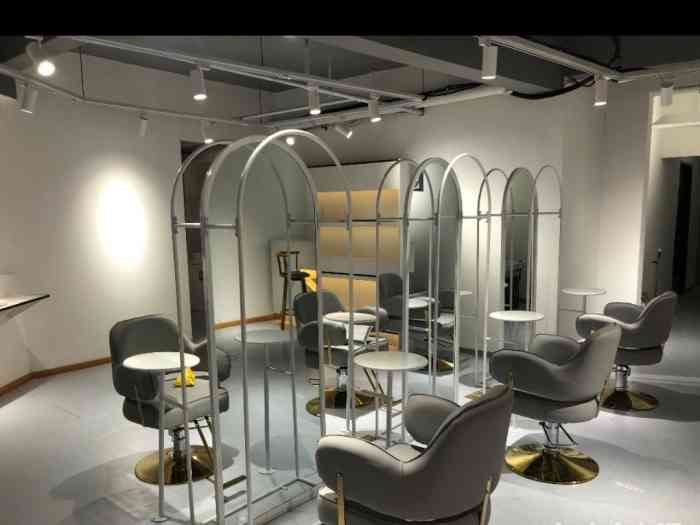 7号公馆网红发型工作室