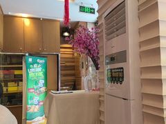 -Hoang Yen Vietnamese Cuisine